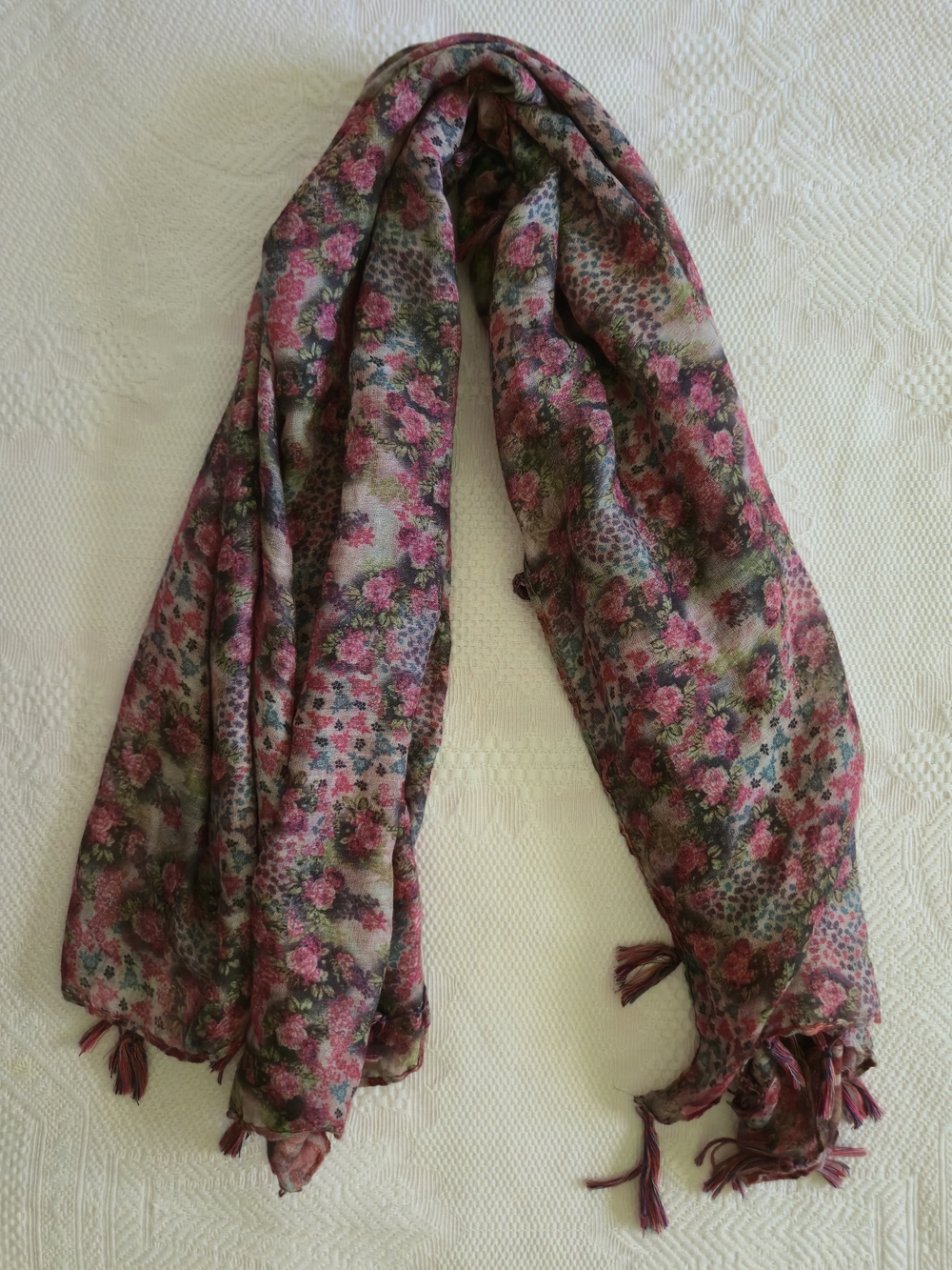Bohemian Vintage-Inspired Floral Pink 39 inch Square Lightweight Women's Scarf
